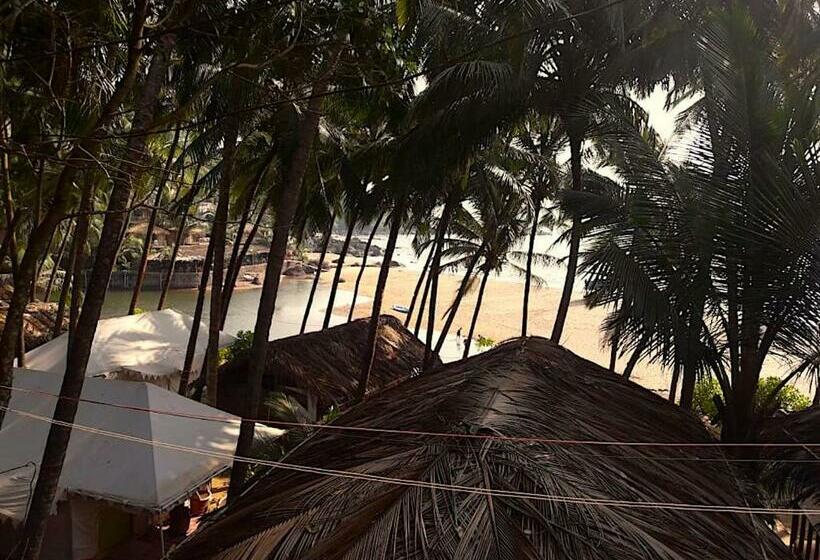 Хижина, Blue Lagoon Resort Goa