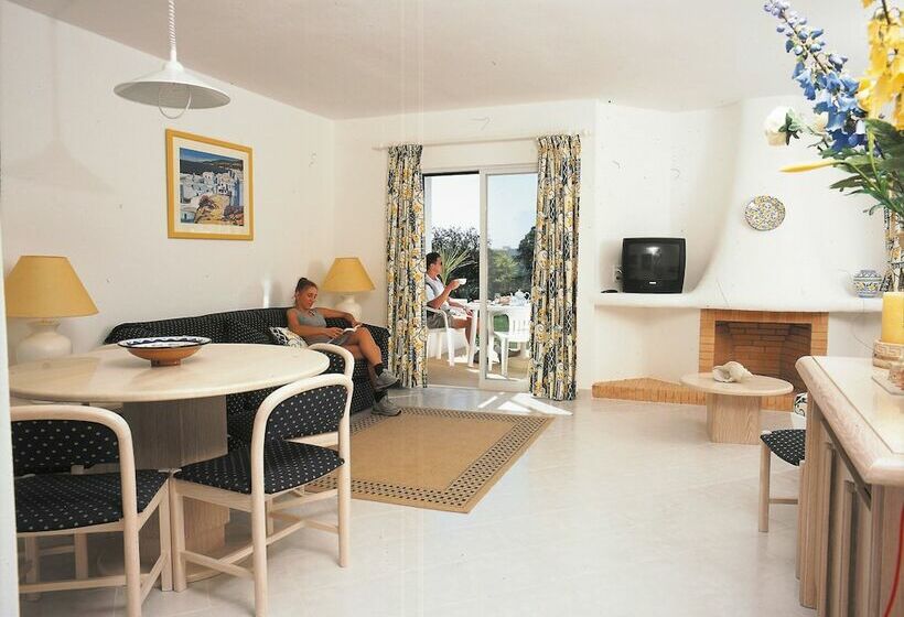 침실 1개 아파트, Balaia Golf Village