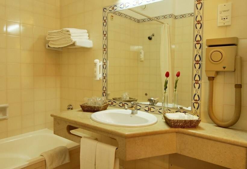 اتاق پرمیوم با چشم‌انداز دریا, Belavista Da Luz   Wellness & Lifestyle