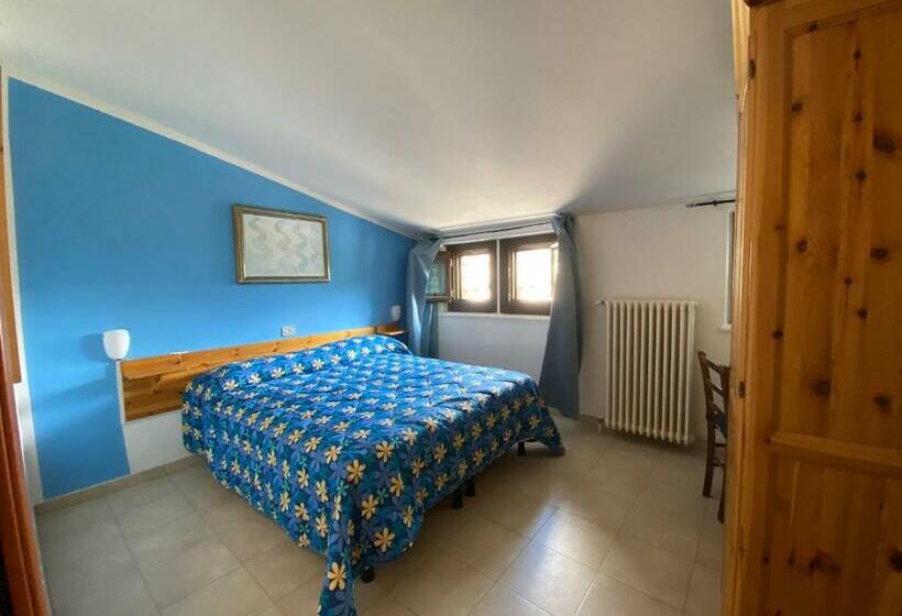 اتاق استاندارد, Chalet Della Luna Attenzione Lavori Di Ristrutturazione In Corso Impalcatura
