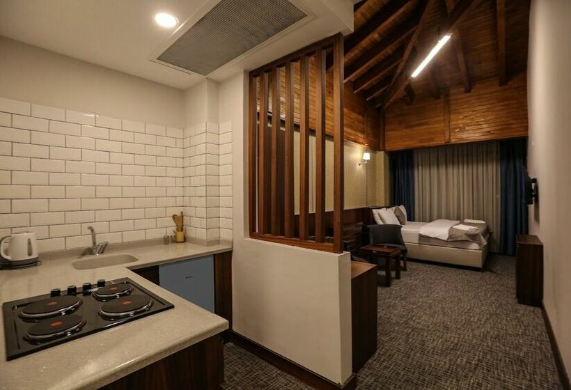 سوییت با چشم‌انداز دریا, Akamoy Boztepe Otel & Restorant