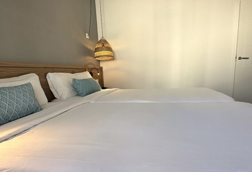 Апартаменты 2 Спальни, Caleta Dorada