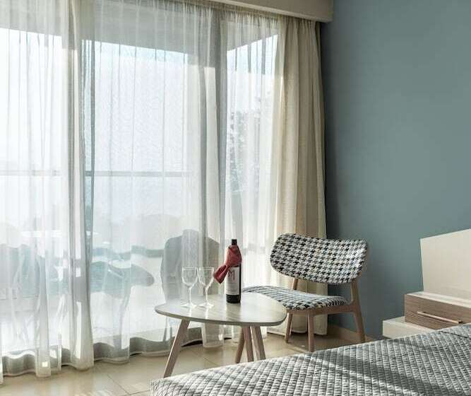 חדר סטנדרט נוף לים, Kassandra Bay Resort, Suites & Spa