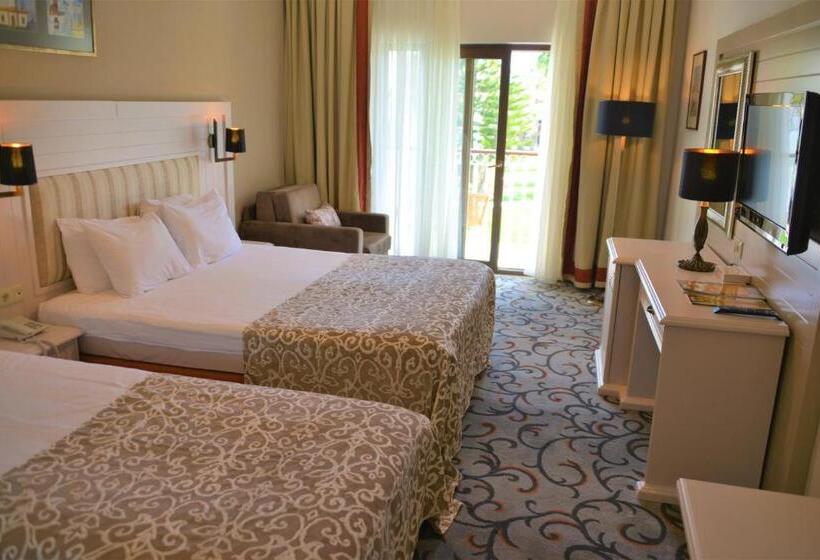 Номер Стандарт Трехместный, Club Boran Mare Beach   All Inclusive