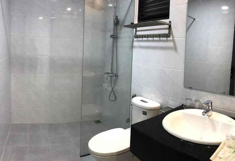 اتاق استاندارد با چشم‌انداز استخر, Vivian Hotel Mui Ne