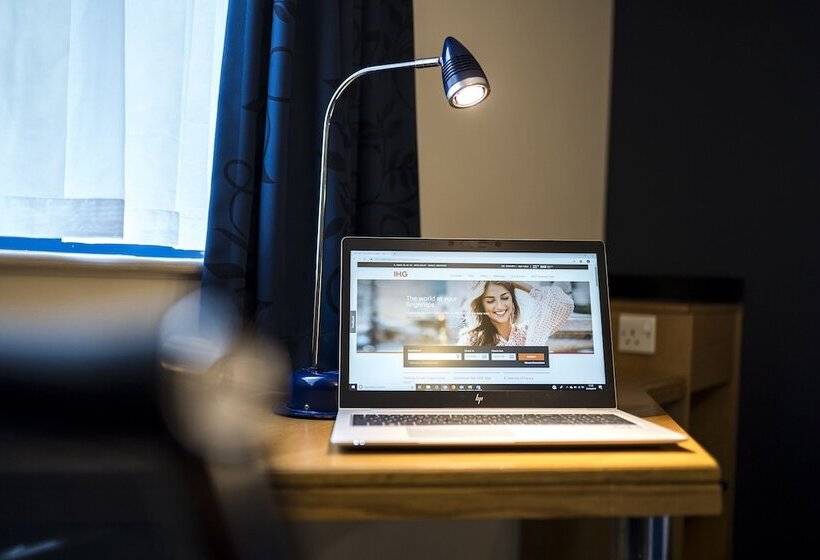 장애인을 위한 스탠다드 룸, Holiday Inn Express Bristol Filton, An Ihg