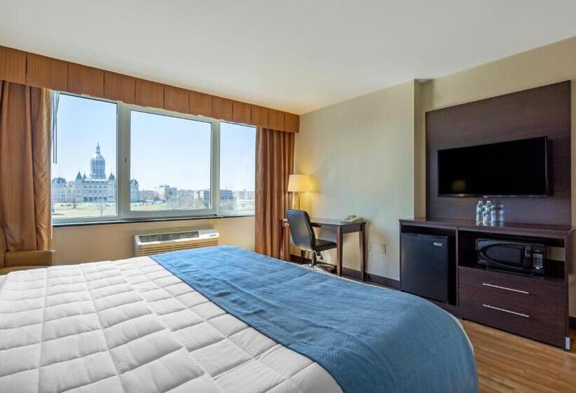 Номер Стандарт Адаптированный для Инвалидов, The Capitol Hotel, Ascend Hotel Collection