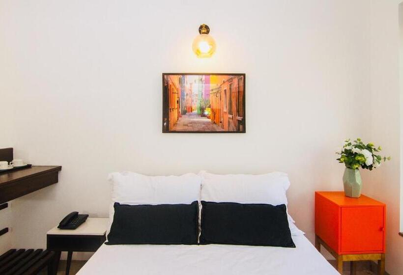 シングルデラックスルーム, Half Hotel, Calangute