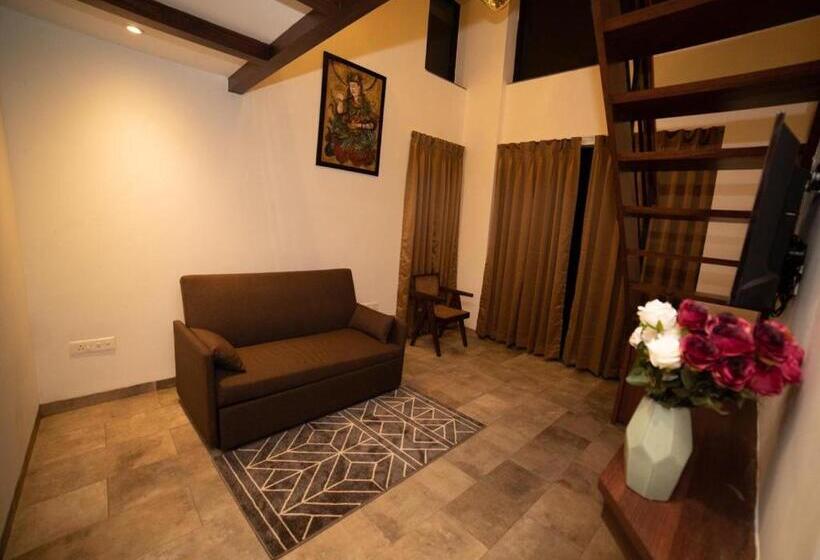 デラックスジュニアスイート, Half Hotel, Calangute