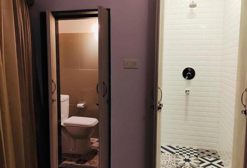 スイート（家族用）, Half Hotel, Calangute