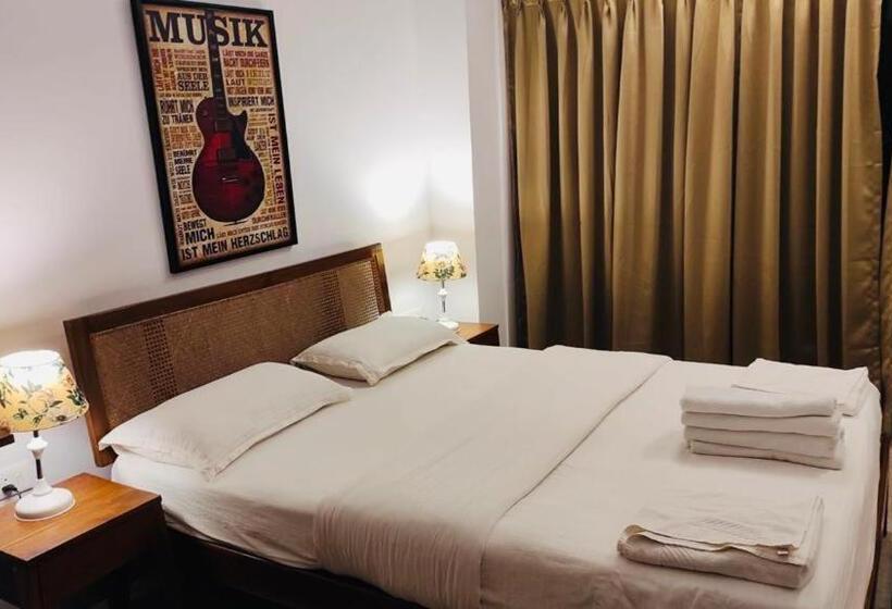 スイート（家族用）, Half Hotel, Calangute
