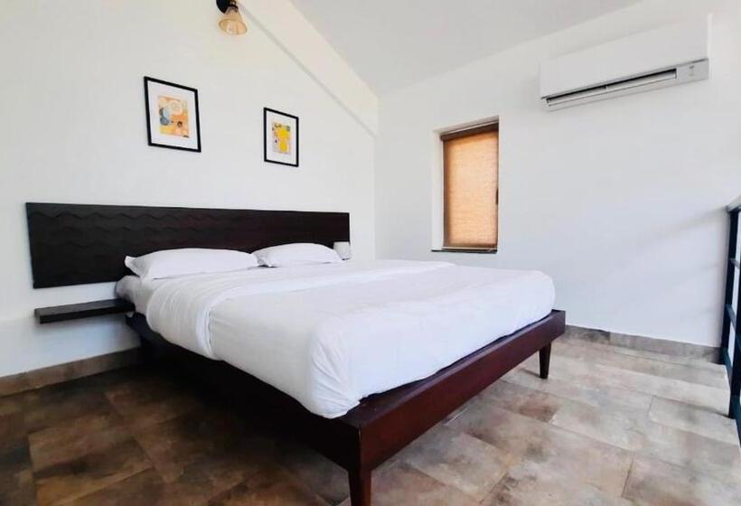 デラックスジュニアスイート, Half Hotel, Calangute