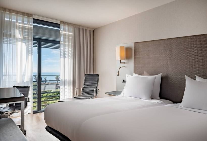 اتاق استاندارد با چشم‌انداز باغ, Ac Hotel Gava Mar