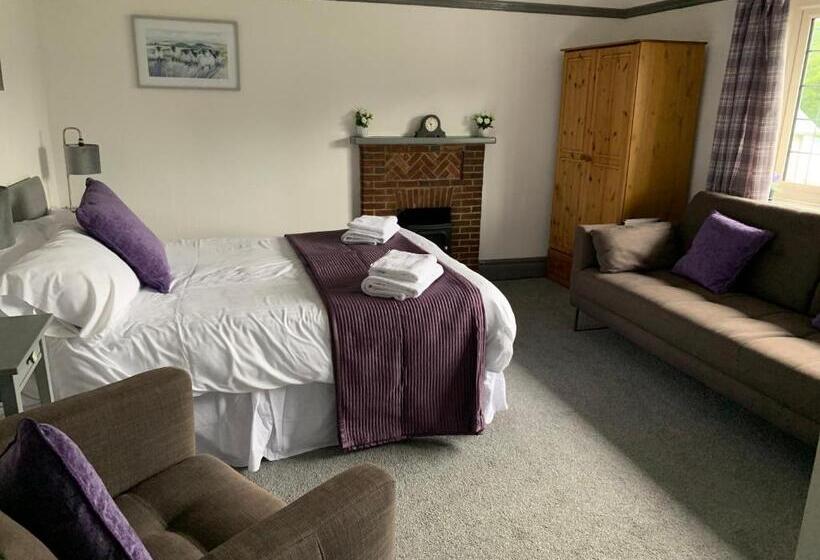 Семейный Номер, The George Inn Middle Wallop