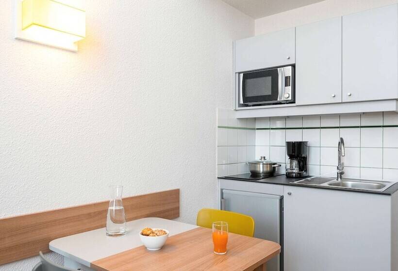 Студия Стандарт, Aparthotel Adagio Access La Défense   Place Charras