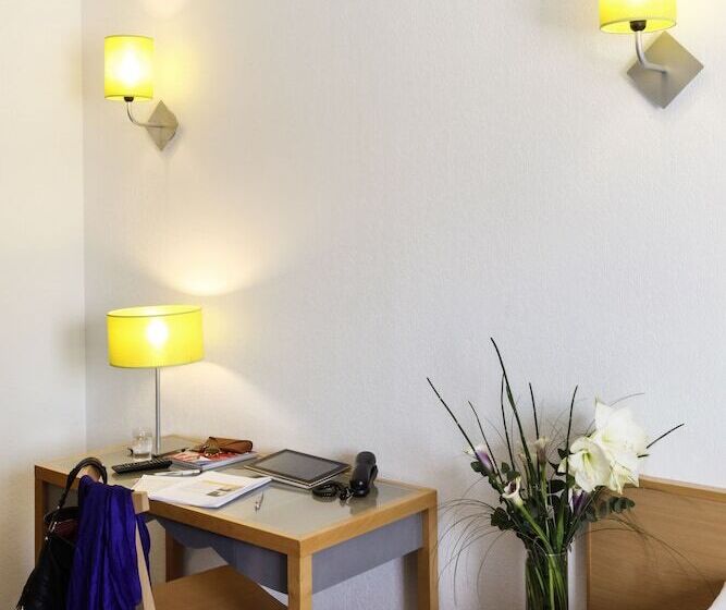 Studio Standard Lit Double, Aparthotel Adagio Access Marseille Prado Périer