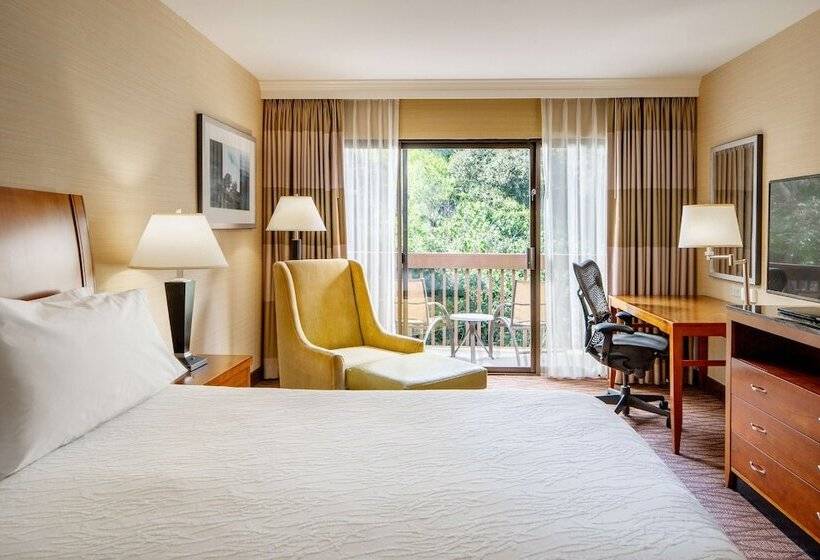 Номер Стандарт Двуспальная Кровать, Hilton Garden Inn Monterey