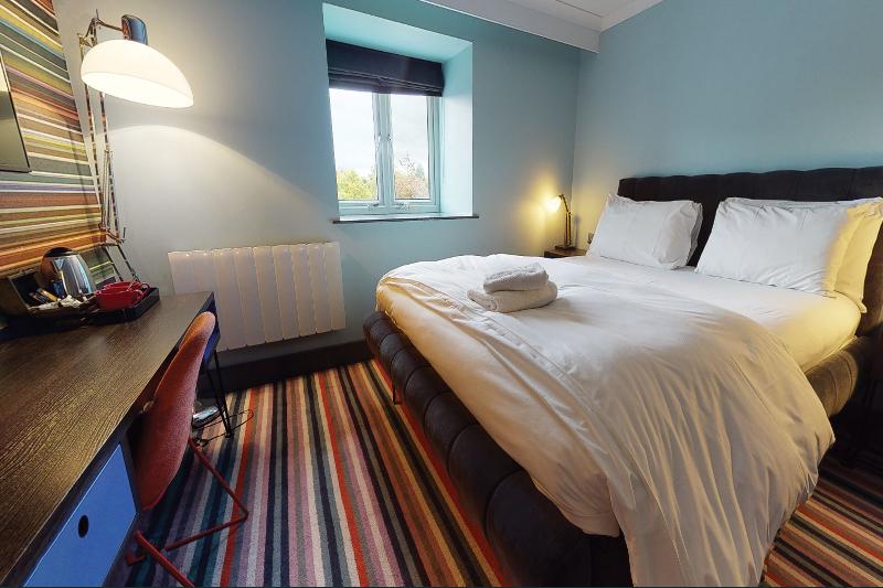 Семейный Номер, Village Hotel Manchester Cheadle