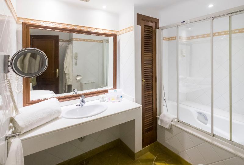 Апартаменты 3 Спальни, Galeon Suites