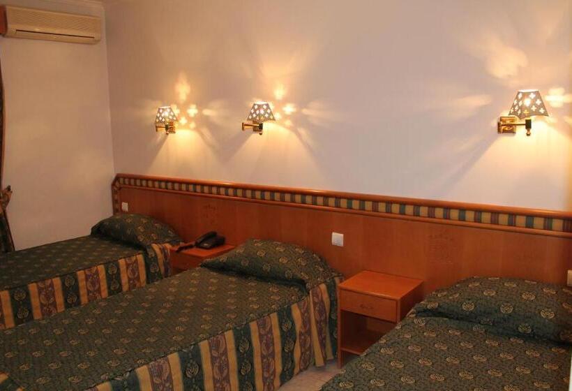 Номер Стандарт Трехместный, Real Caparica