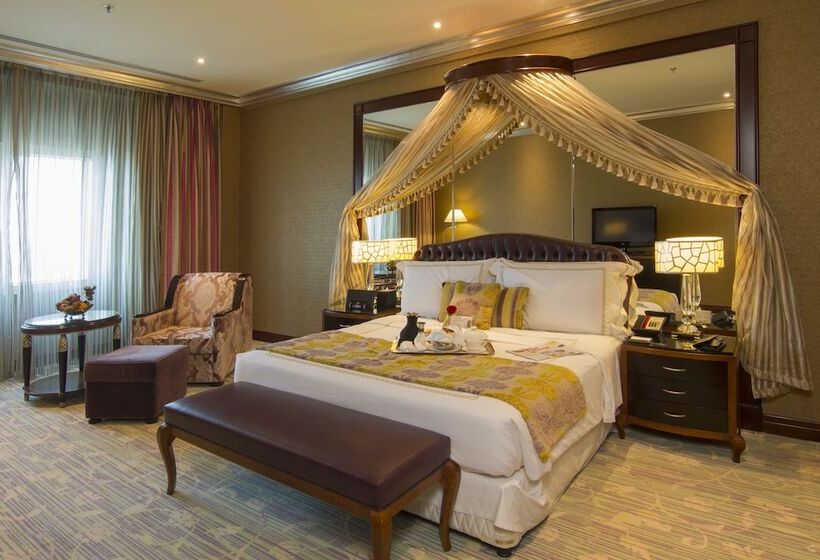 Executive Suite, Grand Regency Doha, Trademark Collection By Wyndham