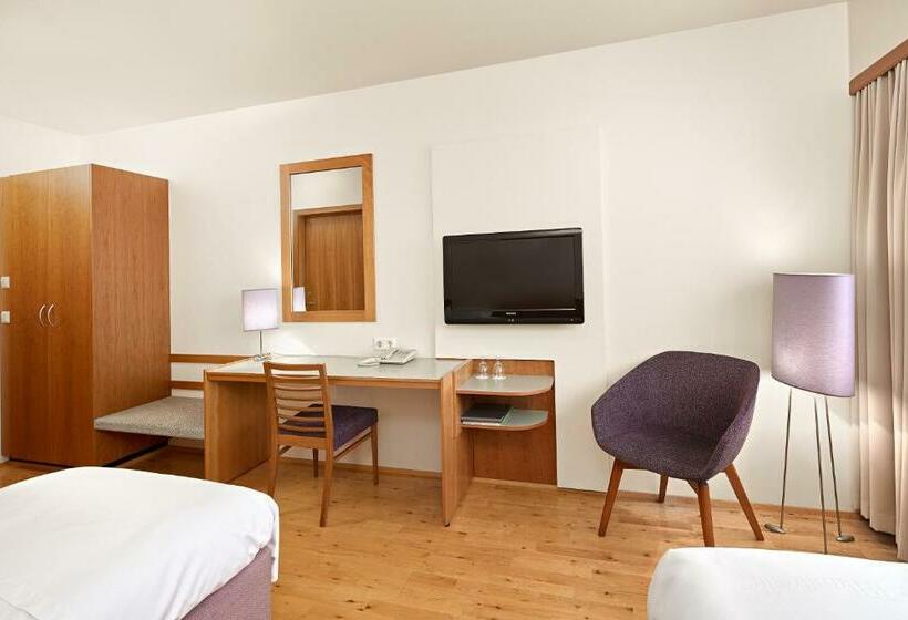 اتاق استاندارد یک نفره, Hérað   Berjaya Iceland Hotels
