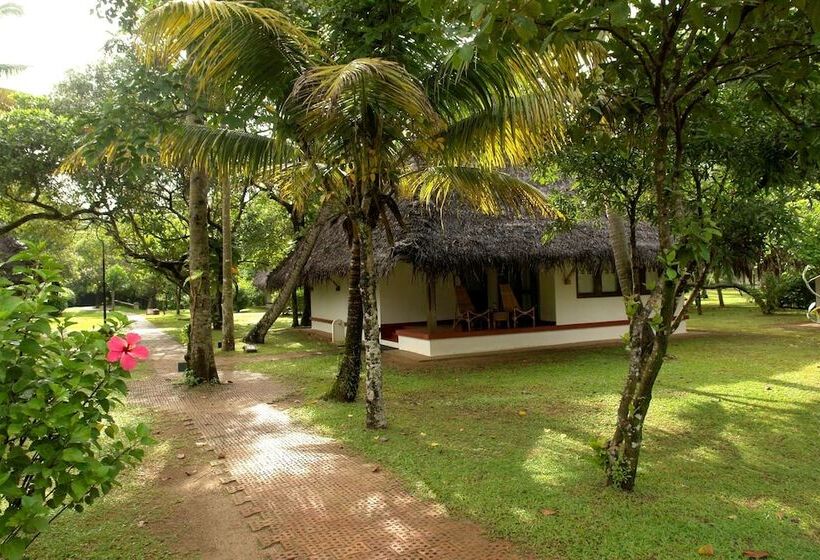 Villa 1 Quarto, Marari Beach Resort Alleppey  A Cgh Earth Experience