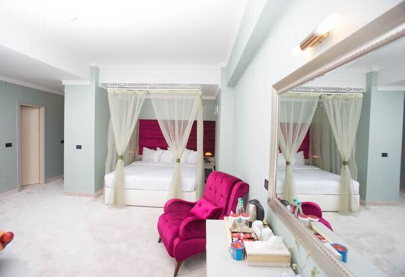 اتاق سوپریور, Phoenicia Grand