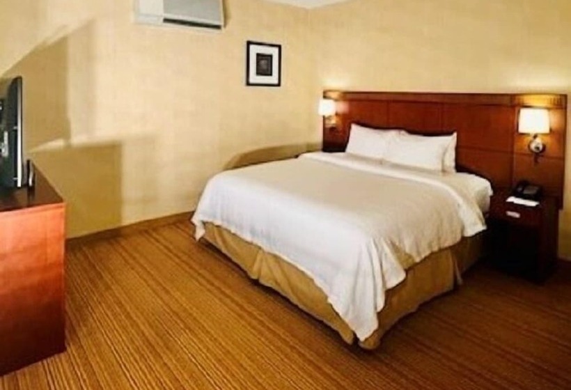 디럭스 룸, Courtyard Boston South Boston