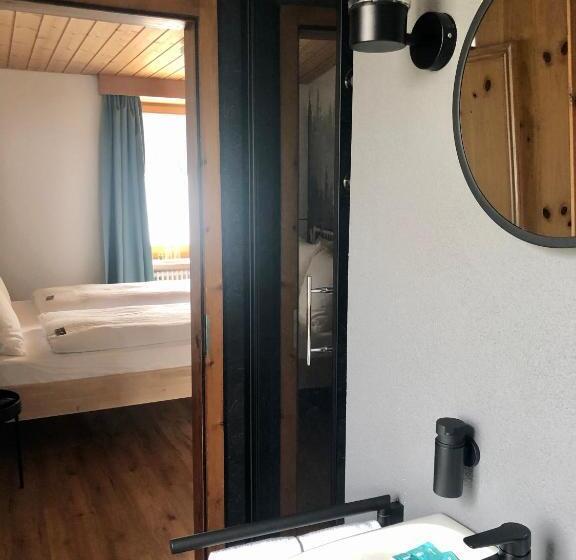 Номер Стандарт, Schorta S Hotel Alvetern
