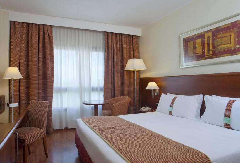 Номер Стандарт, Holiday Inn Cagliari, An Ihg