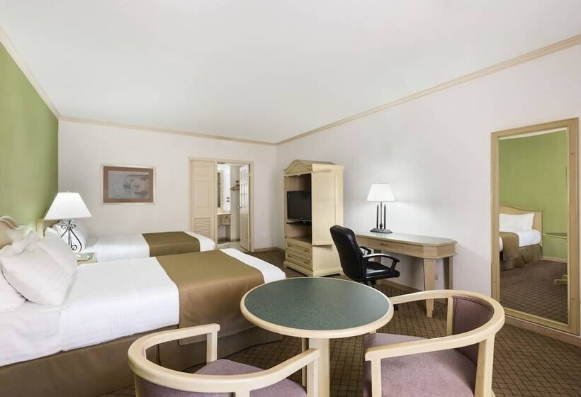 ２ダブルベッドのスタンダードルーム, Wyndham Garden Obregon