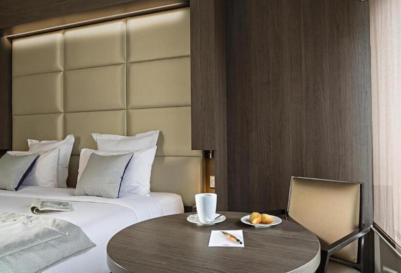Escritório Executivo, Residhome Courbevoie La Défense
