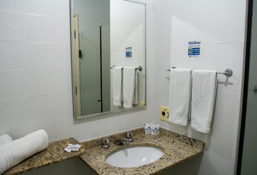 اتاق استاندارد سه نفره, Dan Inn Sao Jose Dos Campos