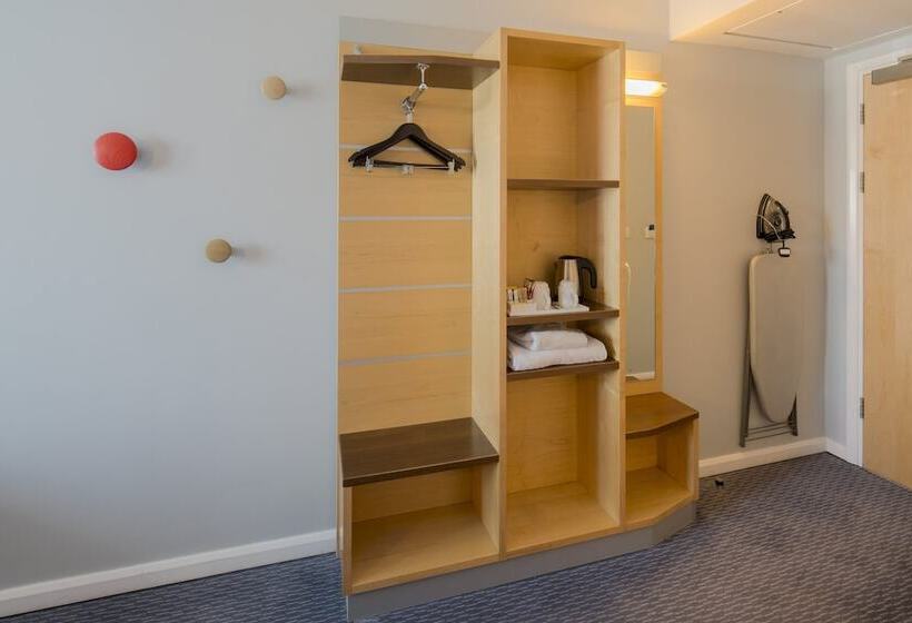 Номер Стандарт Адаптированный для Инвалидов, Holiday Inn Express Doncaster, An Ihg