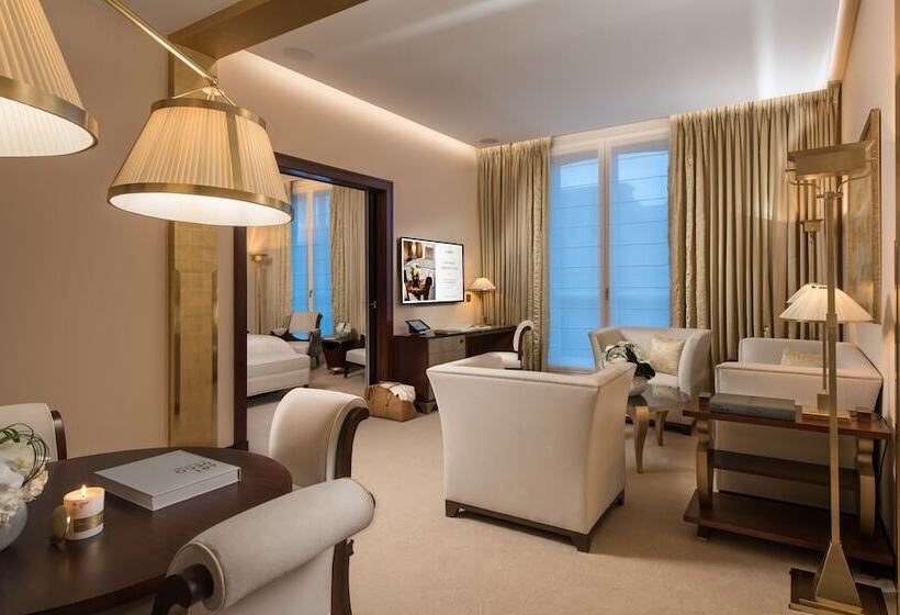 سوییت پرستیژ, Hôtel Barrière Fouquet S Paris