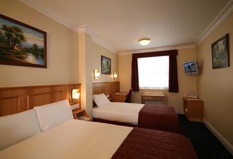 Номер Стандарт Трехместный, Days Inn Hyde Park