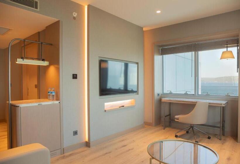 Deluxe Suite Sea View, Kolin Hotel Spa & Convention Center