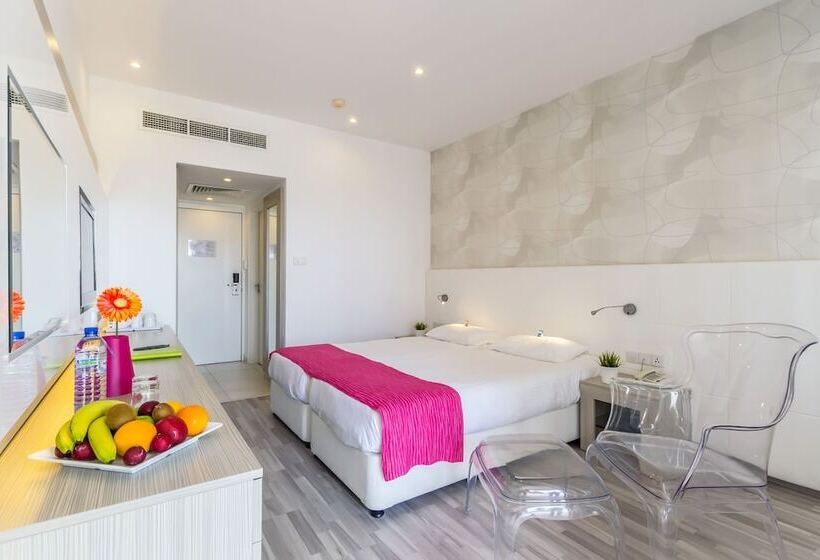 Quarto Estandar, Margadina