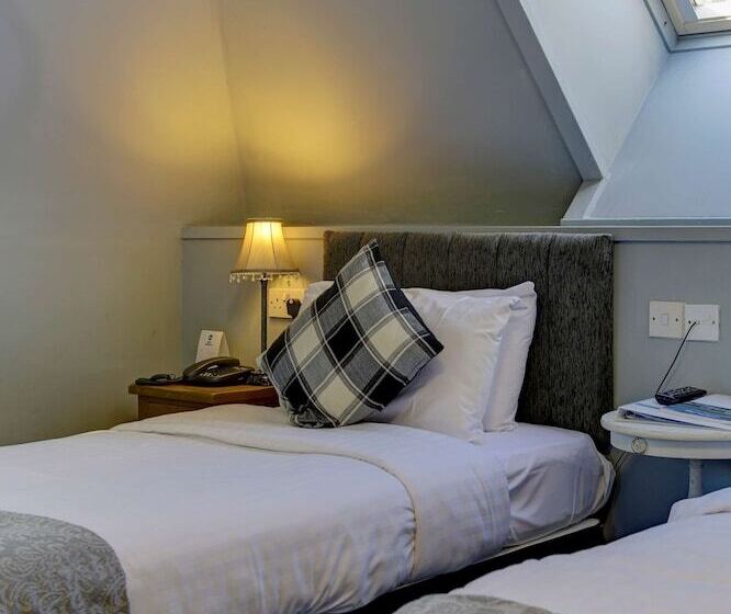 Номер Стандарт Внутренний, Normanton Park Hotel, Sure Hotel Collection By Best Western