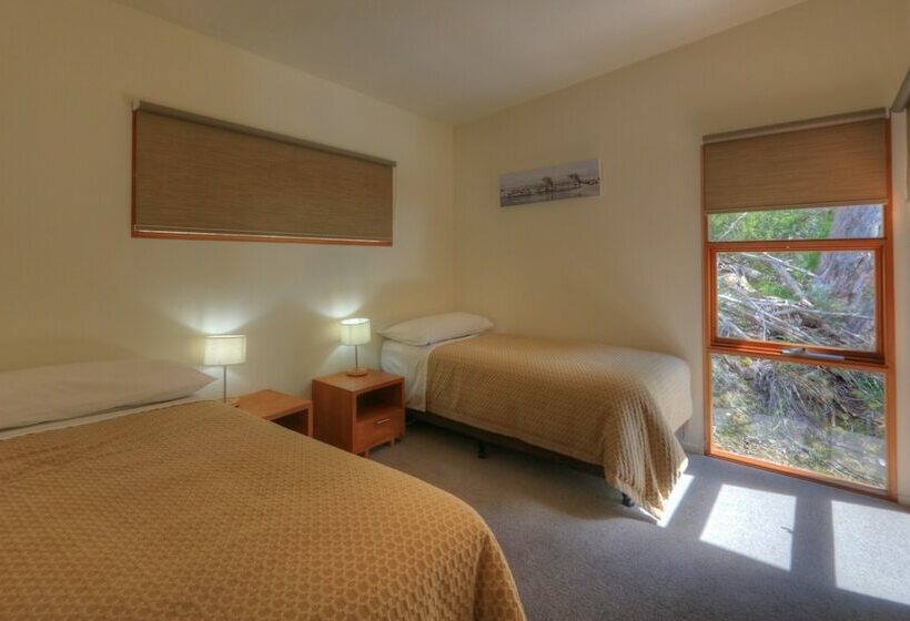 샬레, Stewarts Bay Lodge