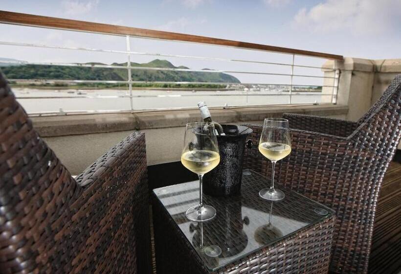 سوییت با چشم‌انداز دریا, The Quay Hotel And Spa