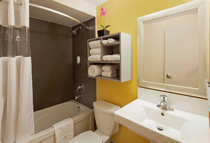 ２ダブルベッドのスタンダードルーム, Canadas Best Value Inn Toronto