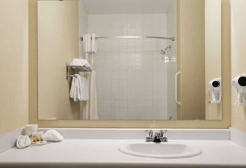 スイート, Days Inn By Wyndham Moose Jaw