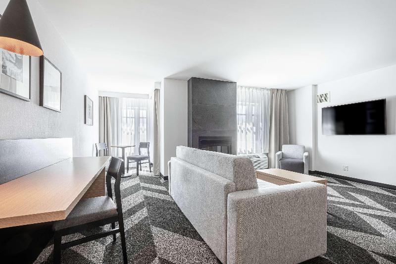 سوئیت با تخت بزرگ, Doubletree By Hilton Quebec Resort