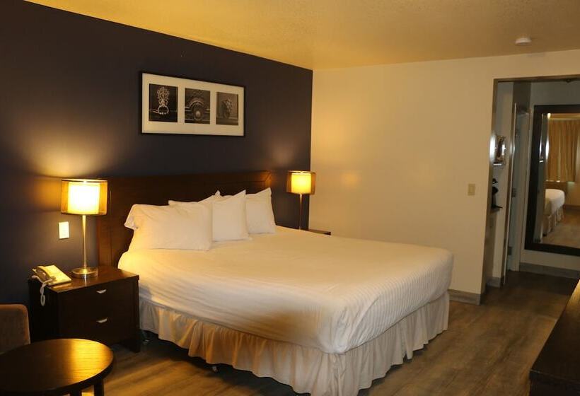 Номер Deluxe Кровать Кинг, Empire Inn & Suites