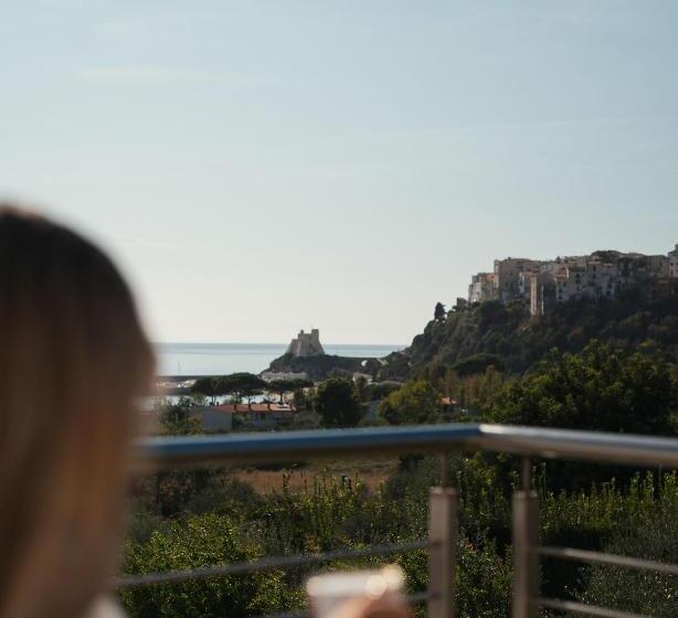 اتاق استاندارد, Grotta Di Tiberio