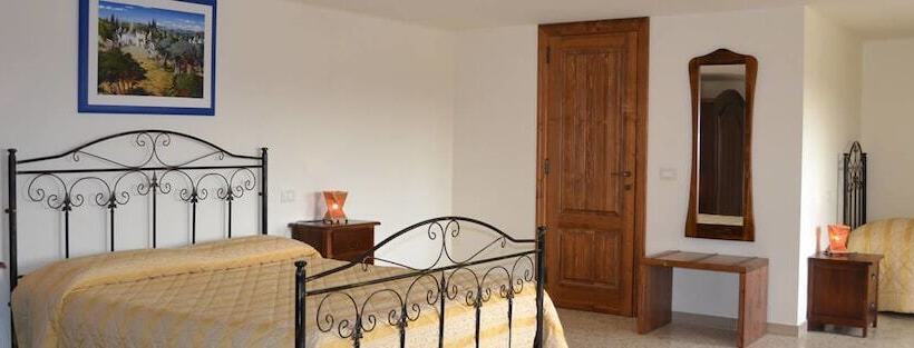 חדר סטנדרט לשלושה, Masseria Torricella