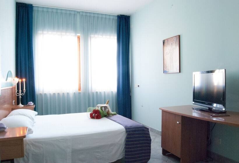 Номер Стандарт Трехместный, Dakar Living