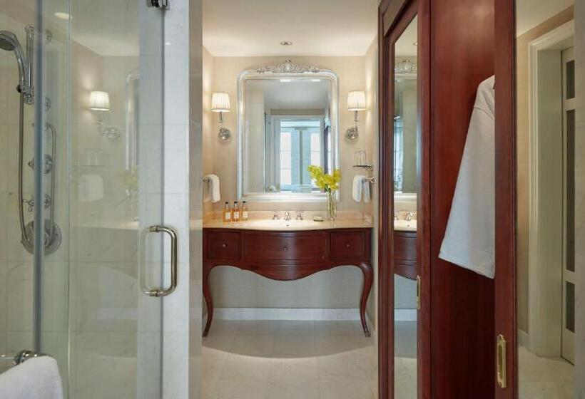Standard Room, Park Hyatt Saigon